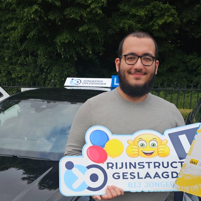 Geslaagde rijinstructeur bij Jongepier Opleidingen